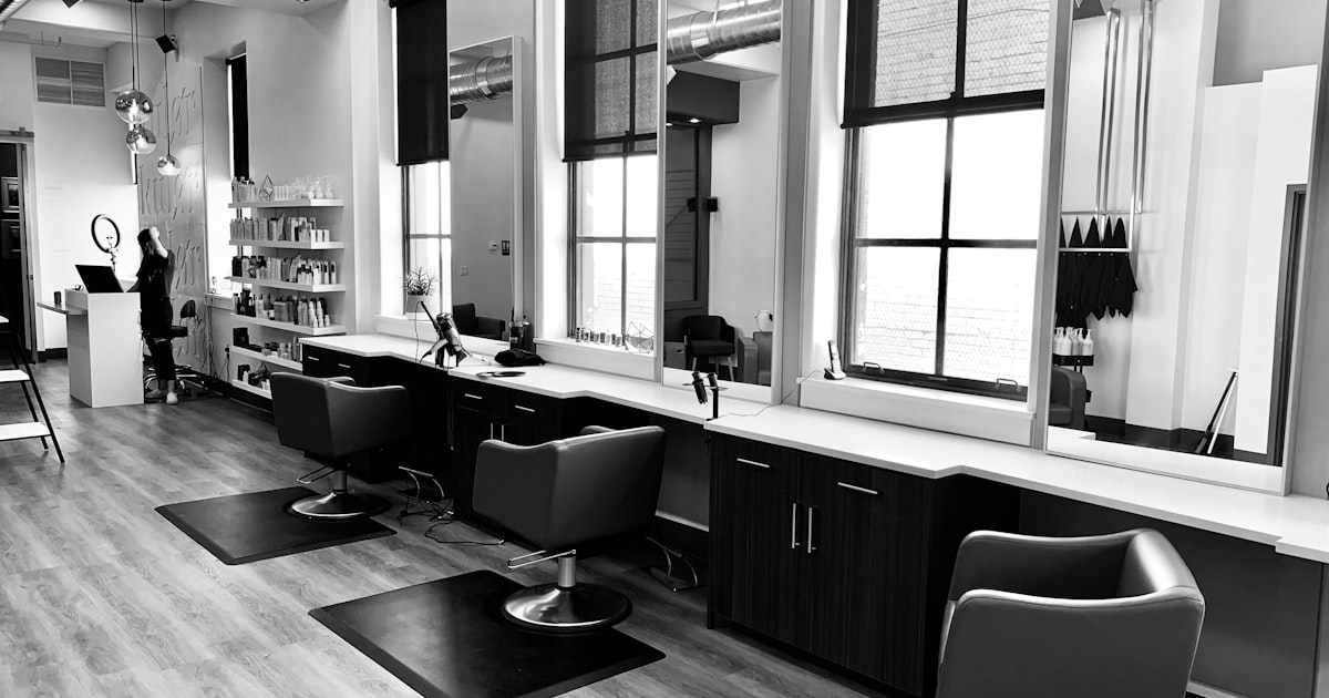 Best AI Tools for Salon and Beauty Business Owners in 2026 featured 1380